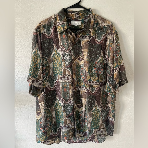 snow Other - Silk button down